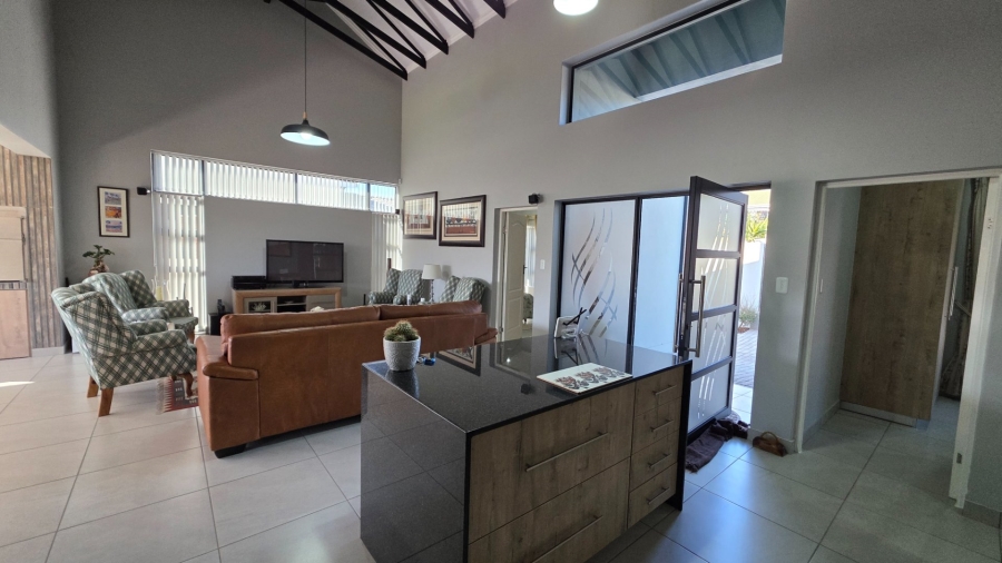 3 Bedroom Property for Sale in Hartenbos Heuwels Western Cape